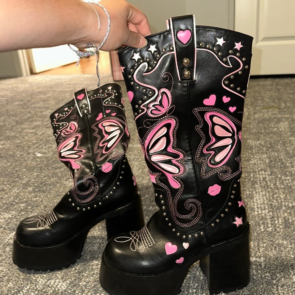 DOLLS KILL X BRATZ THE WILD WEST PLATFORM BOOTS